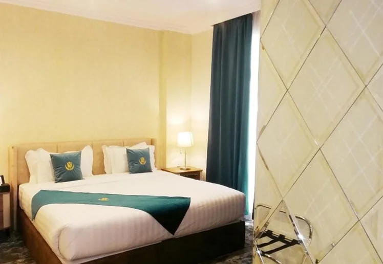 12-nights-5-star-new-york-umrah-package